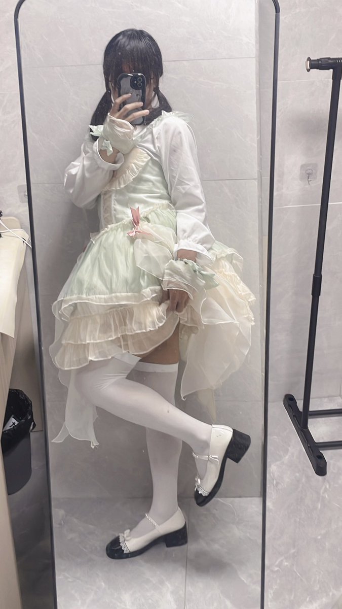 CD00Ni's tweet photo. 第一次穿lolita
#lolita #男娘 #伪娘 #妖妈 #广州男娘 https://t.co/iyS1hhdod4
