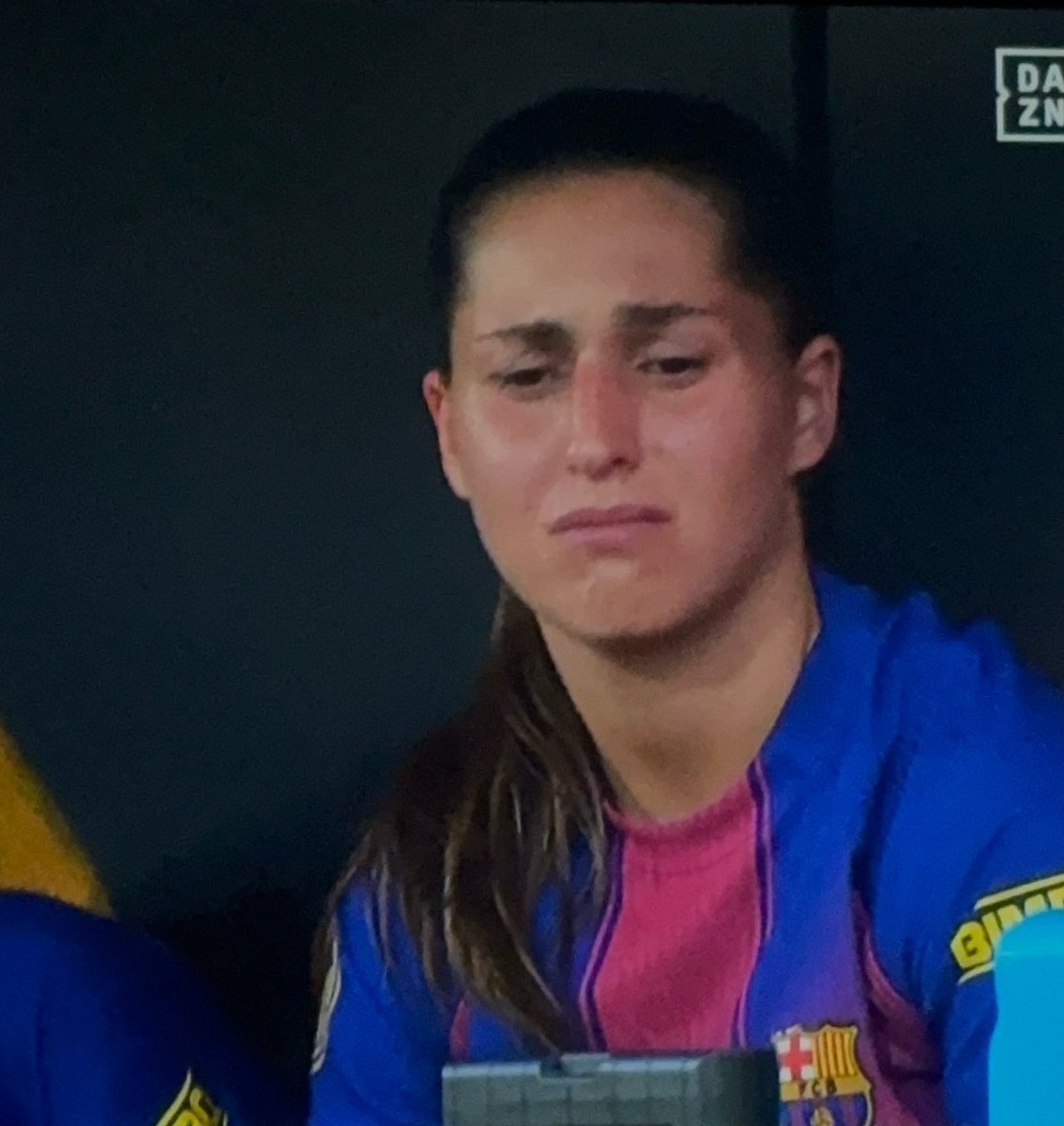 viudadeanamari's tweet photo. La mitad de Twitter barça hablando de fichajes y la otra mitad somos Kika. https://t.co/3kWmBuPRQi