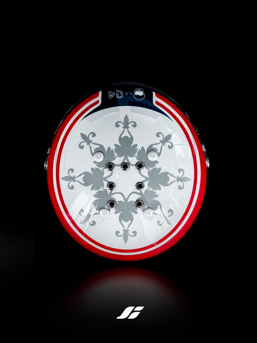 diegojidesign's tweet photo. Archive project from 2024 featuring a custom karting helmet designed for Sergi Rosell (@_laQ4_) for GP Piston.

#racing #helmetdesign #f1 #formula1 #karting https://t.co/gsIka6zEbY