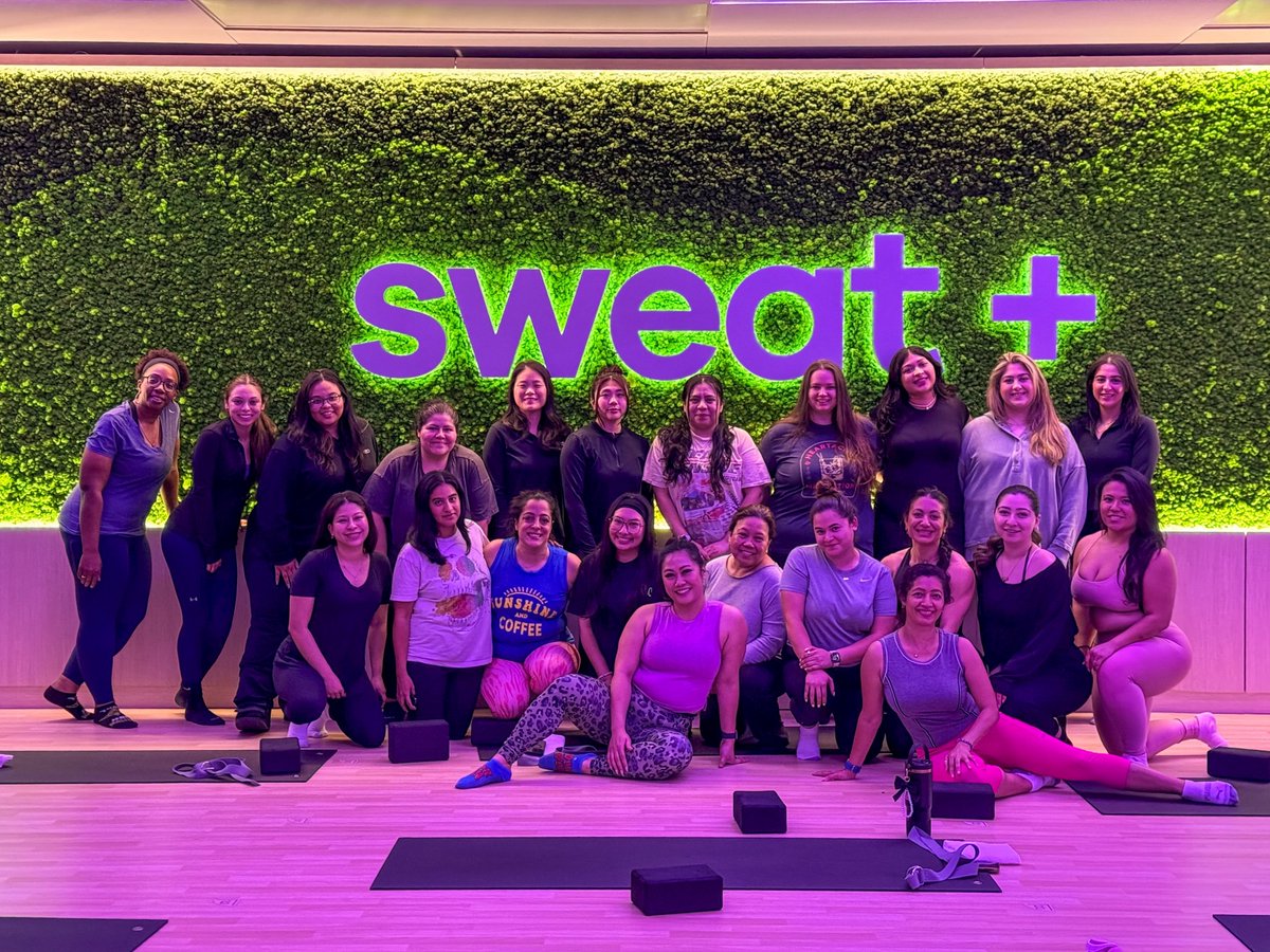 AudiChantilly's tweet photo. Closing out Women’s Wellness Month the best way possible. From moments of mindfulness and journaling to yoga, breath work, and an empowering session with Inez, we loved coming together to relax, recharge, and uplift one another. #AudiChantilly #Audi https://t.co/y0XAoeAFsz