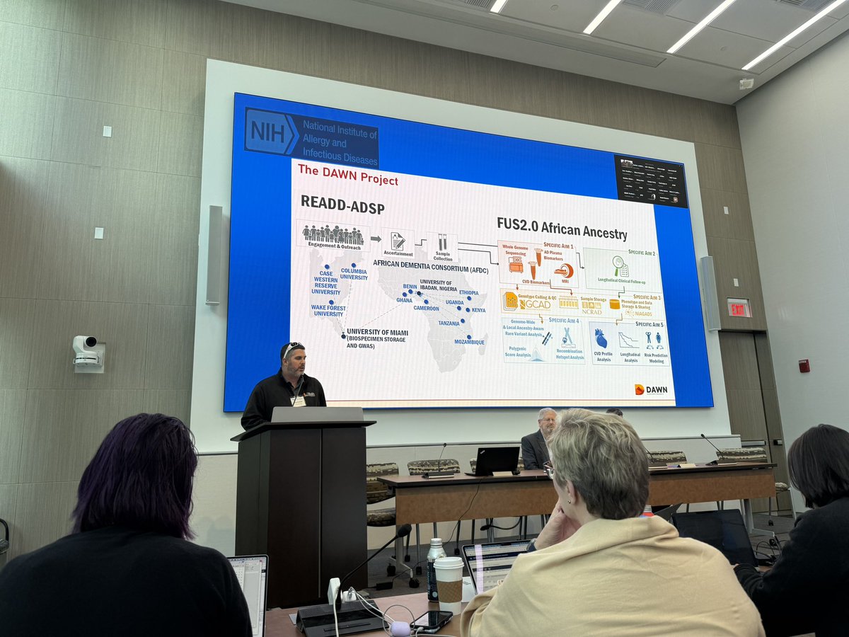 HIHGatUM's tweet photo. Tony Griswold representing the University of Miami with his presentation:

“Multi-Ancestry AD Plasma Biomarkers Using NULISAseq: Global Insights into Disease Biology” 🌎🔬 https://t.co/46a0Mpbh6d