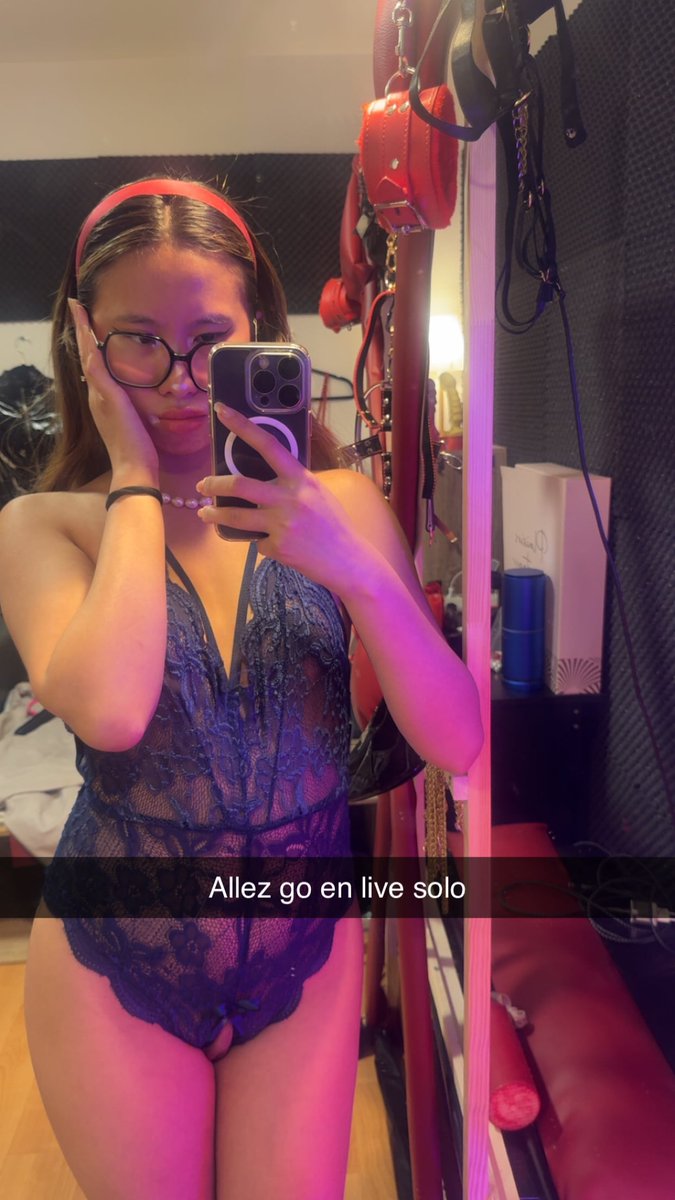 Novaglowcam's tweet photo. Hey, I'm online @Stripchat. Come join me 👉 https://t.co/zJbqfR0JdF #stripchat #stripchatlive https://t.co/QILMnzd65F