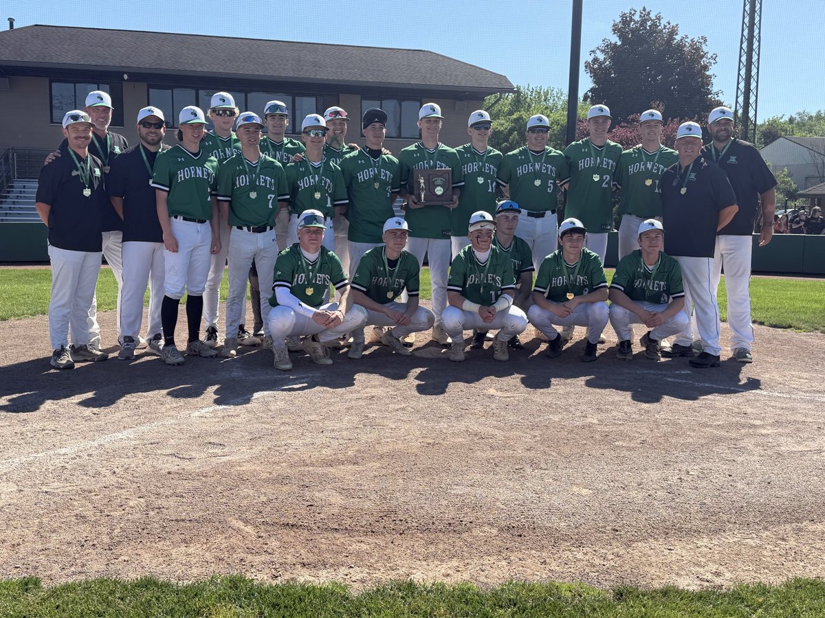 jbaileyHLSAD's tweet photo. District Champions! #boom @AmyGrissomHHS @HHS_BuzzNetwork @hhsmainoffice @suzymarquis https://t.co/U6WHRRpFo3
