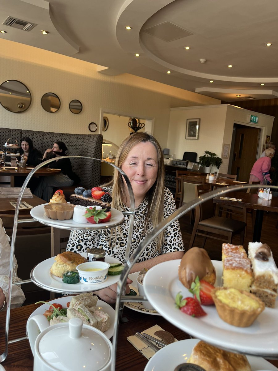 jackdobbie1's tweet photo. 55 today happy birthday to me.   Been a blast at slatterys earlier and saw the kids and my granddaughter I’ve loved it.  Happy birthday ￼￼😻😻😻😀😀😀😍😍😍 https://t.co/C3w9RM75dc