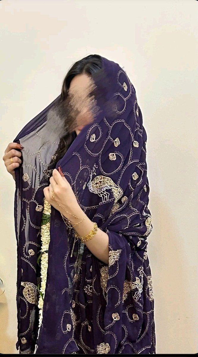 2011Hekma's tweet photo. مصممة أزياء تقوم بتصميم الأزياء التراثية الأصيلة دون تشويه، سواء الميل أو الكرتة الجيزانية ، ولديها حساب في التيك توك كذلك. هذا رقمها: 0503713687
أتمنى من الجهات التراثية التواصل معها ودعم أعمالها. https://t.co/6rMecb1n6I