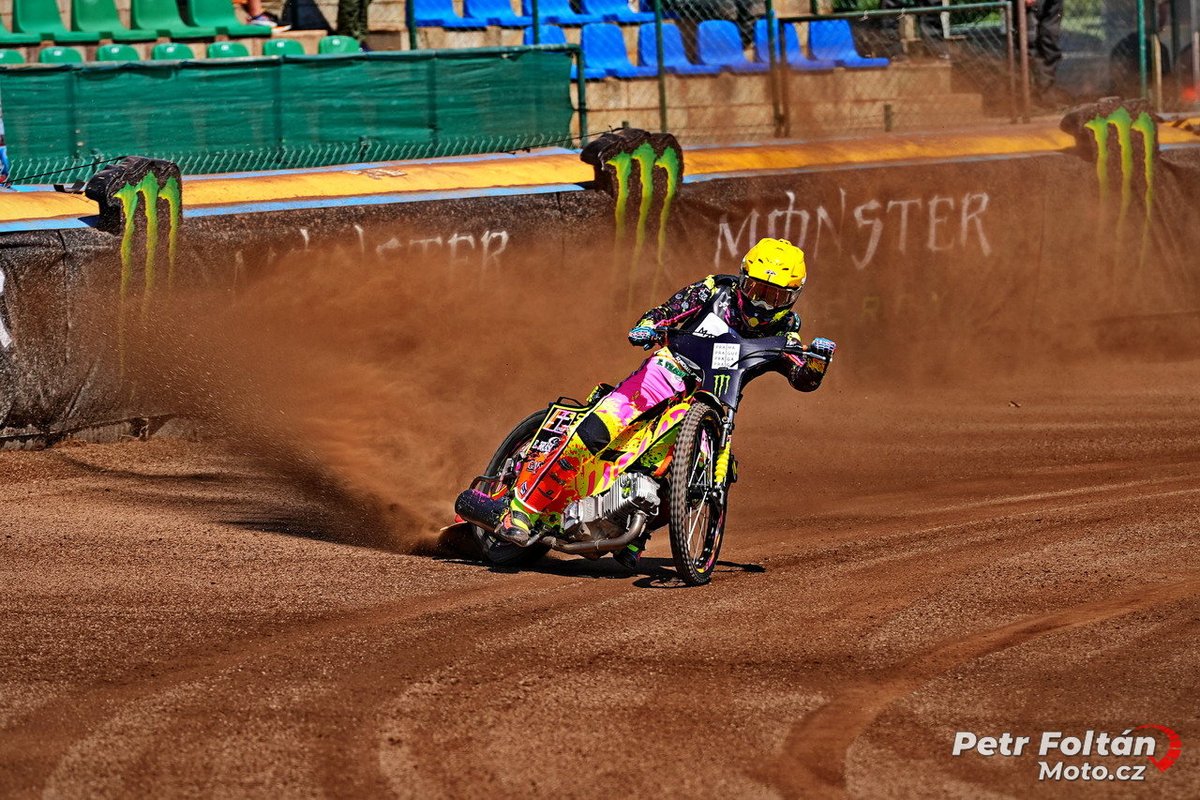 Moto_cz's tweet photo. Podívejte se skrz objektiv fotoaparátu na historický víkend na pražské Markétě, kde se v sobotu 23. května 2026 odehrál jubilejní 30. ročník SpeedwayGP České republiky. 👍 🥰 🏍
https://t.co/BSR2C8QQFw
#motocz #speedwaygp #plochadraha https://t.co/RWR4KTTgxV