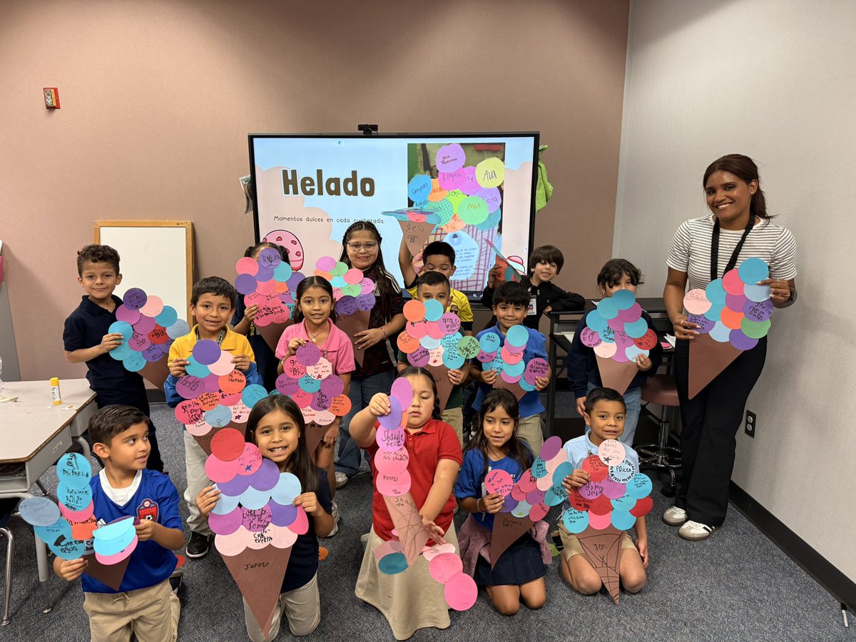 Yanivels14's tweet photo. Sweet moments, big smiles, and special memories from this school year. So proud of this amazing group! 🌟📚@HicksTigers https://t.co/LwgScjhhsB