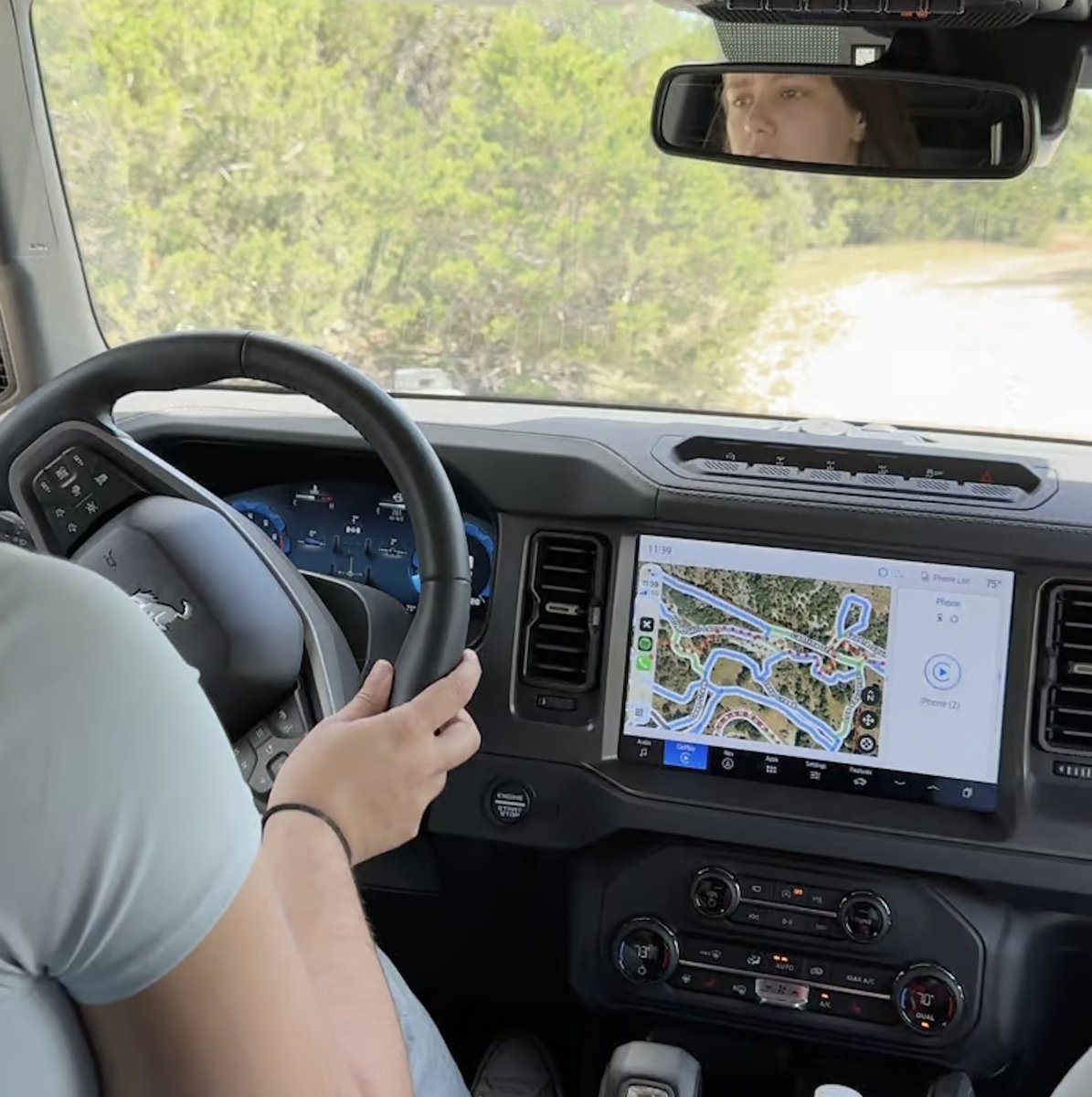 Starks_Ford's tweet photo. Weird noises don’t fix themselves. Squeaks, rattles and grinding sounds are your car’s way of asking for help. We’ve got you covered at Starks Ford of Queens. 
Schedule your service today!

https://t.co/YbV92OwcoA https://t.co/0a9s3RnVPj