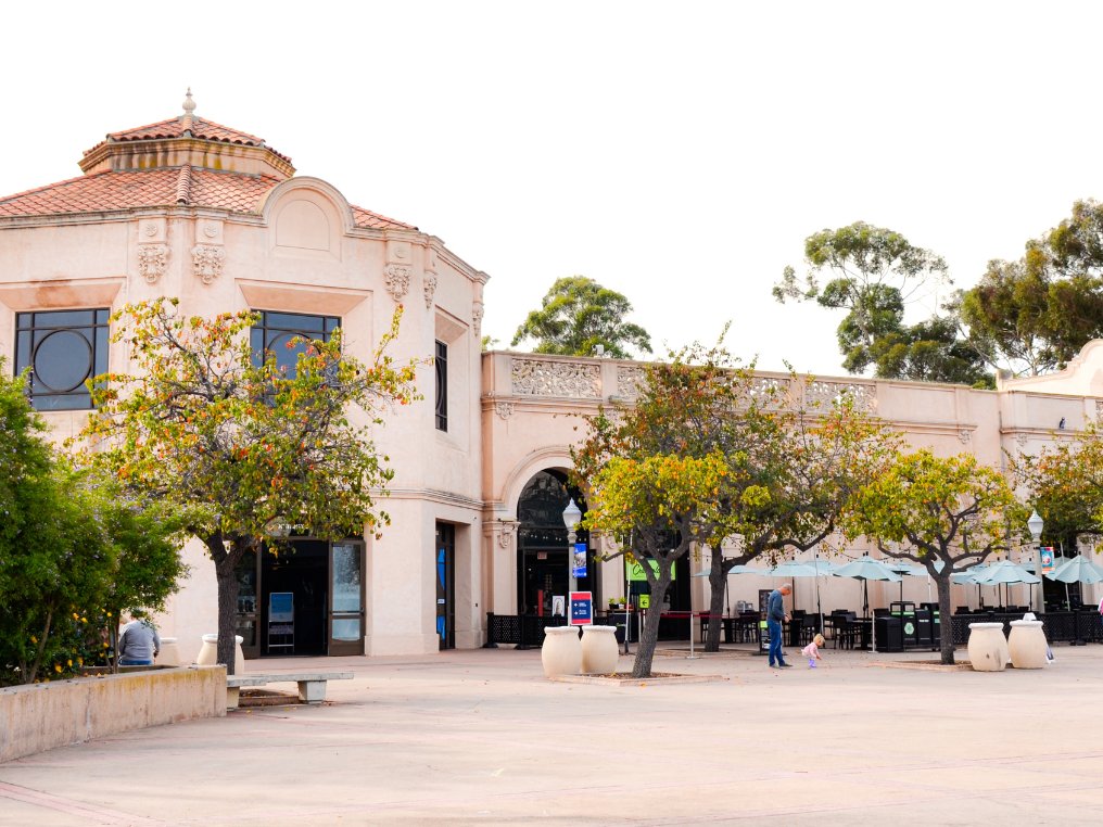 fleetscience's tweet photo. In observance of the annual Rock n' Roll Marathon, we'll be opening our doors one hour later—at 11 a.m.—on Sunday, May 31. 🌟 

Join us for a full day of hands-on fun and discovery until 5 p.m. We'll be back to our regular schedule starting Monday, June 1. 🚀

#FleetScience https://t.co/z1L5SOGuia