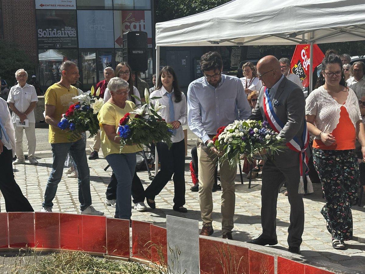 LEPETITSteph's tweet photo. Hommage ce matin à ces héros de l’ombre. À l’usine Fives-Cail , ils ont combattu pour défendre nos Libertés ! Merci aux jeunes lycéens qui ont été à nos côtés pour nous souvenir ! #devoirdememoire  @JulienPoix @LauraVerdugo https://t.co/ZUdvqxvQoW