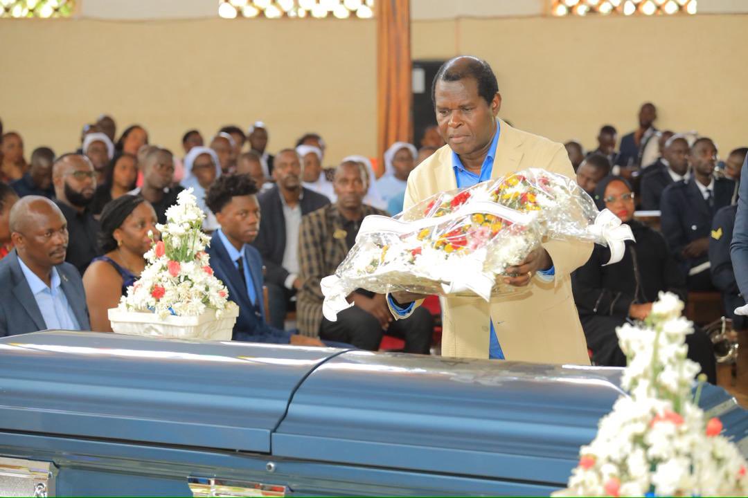 RobertKayanja's tweet photo. Today, I joined family and friends in celebrating the life of Timothy Muwanguzi, son of CID Director Tom Magambo Rwabudongo. My heartfelt condolences go out to his parents, relatives, and friends for the loss of such a visionary young man at only 19 years. During the gathering, we agreed that Timothy’s legacy should live on through something meaningful that will continue to inspire others for generations to come.