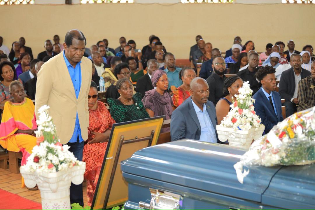 RobertKayanja's tweet photo. Today, I joined family and friends in celebrating the life of Timothy Muwanguzi, son of CID Director Tom Magambo Rwabudongo. My heartfelt condolences go out to his parents, relatives, and friends for the loss of such a visionary young man at only 19 years. During the gathering, we agreed that Timothy’s legacy should live on through something meaningful that will continue to inspire others for generations to come.