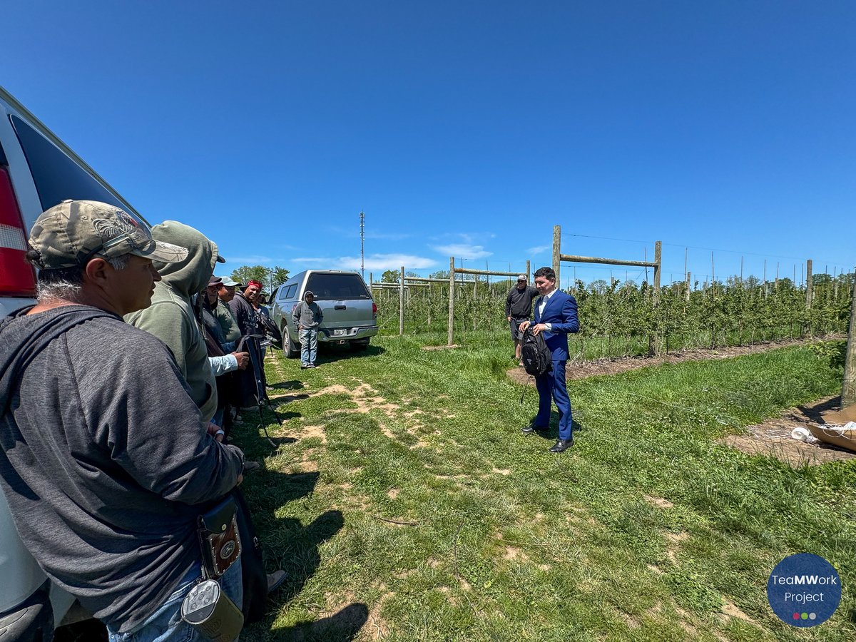 TeamworkMWSP's tweet photo. A big thank you to the Mexican Consulate in Leamington (@ConsulMexLea) for making this connection possible, and to the farmers and workers for their warm welcome and valuable time. https://t.co/kM8AEaNIx3