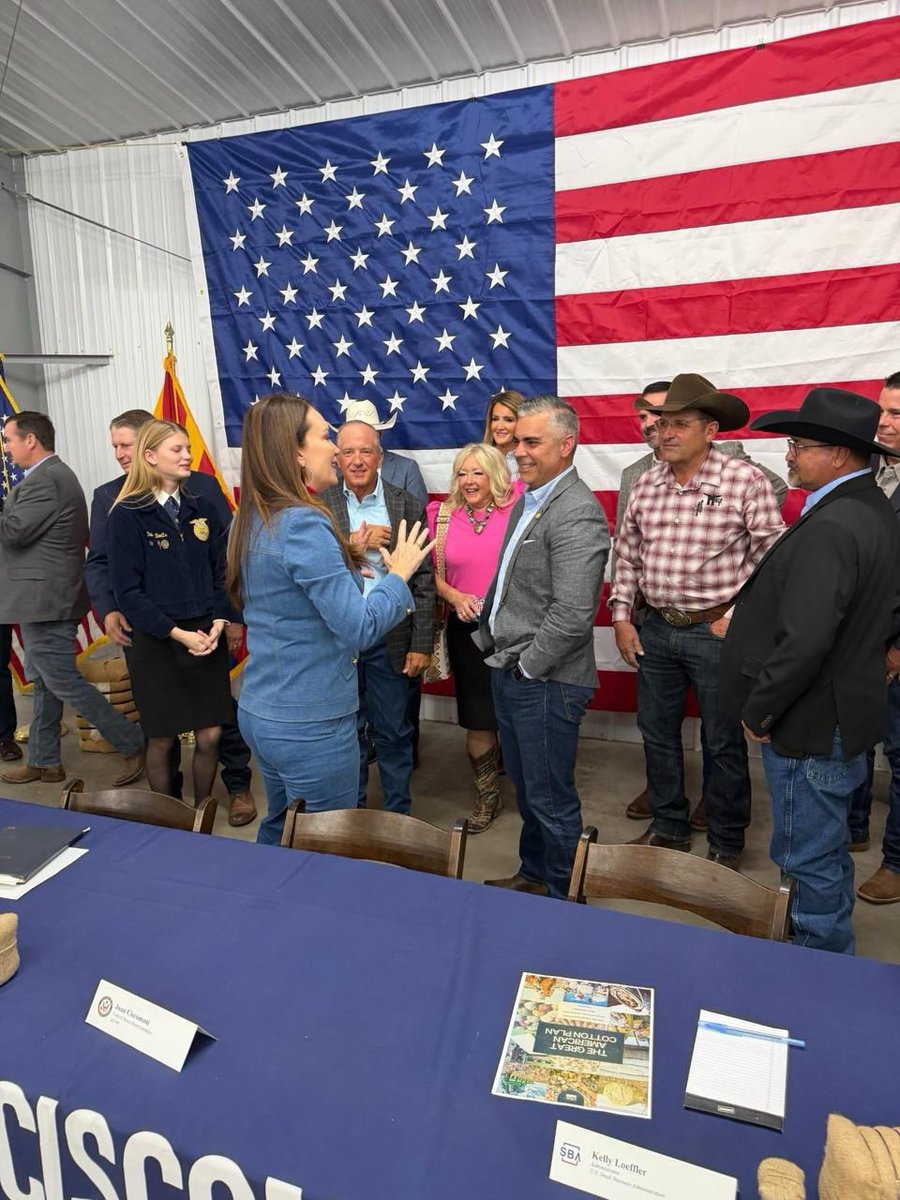 RepCiscomani's tweet photo. Kicking off the day in Marana with @SecRollins, @SBA_Kelly, and #AZ06 farmers and ranchers at a roundtable to highlight one of our Five C’s: cotton! 

Arizona has long been a leader in U.S. cotton production, and I’m grateful to help unveil a plan to revitalize the cotton industry and support the hardworking producers who keep it thriving 🌾🇺🇸