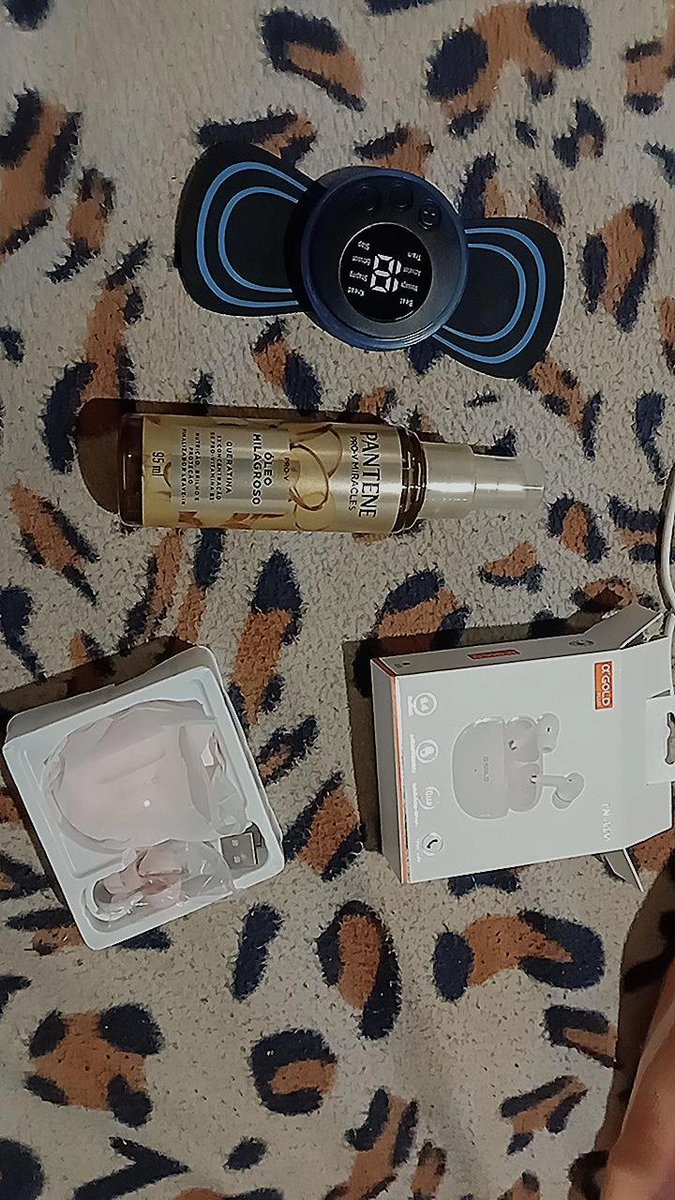 ohrinund's tweet photo. Haul de hj amggggs 😗

~ 258,75R$ https://t.co/mbOm7JjBBS
