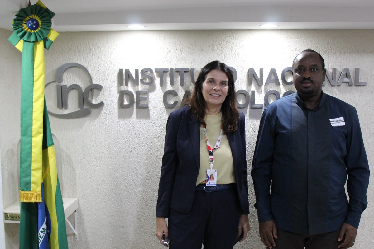 RwandaInBrazil's tweet photo. A Embaixada de Ruanda no Brasil realizou uma reunião com o Instituto Nacional de Cardiologia (INC), com a participação da Diretora Dra. Aurora Issa e da Dra. Helena Cramer, Coordenadora de Ensino e Pesquisa do INC. O encontro foi uma importante oportunidade para discutir possibilidades de cooperação na área da cardiologia, a partir do Memorando de Entendimento em Saúde entre Brasil e Ruanda, incluindo iniciativas de treinamento, fellowships, intercâmbios acadêmicos e compartilhamento de experiências e conhecimentos entre instituições dos dois países.

The Embassy of Rwanda in Brazil held a meeting with the National Institute of Cardiology (INC), with the participation of Director Dr. Aurora Issa and Dr. Helena Cramer, Coordinator of Education and Research at INC. The meeting provided an important opportunity to discuss potential cooperation in the field of cardiology under the Health Memorandum of Understanding between Brazil and Rwanda, including training initiatives, fellowships, academic exchanges, and the sharing of expertise and experiences between institutions from both countries.