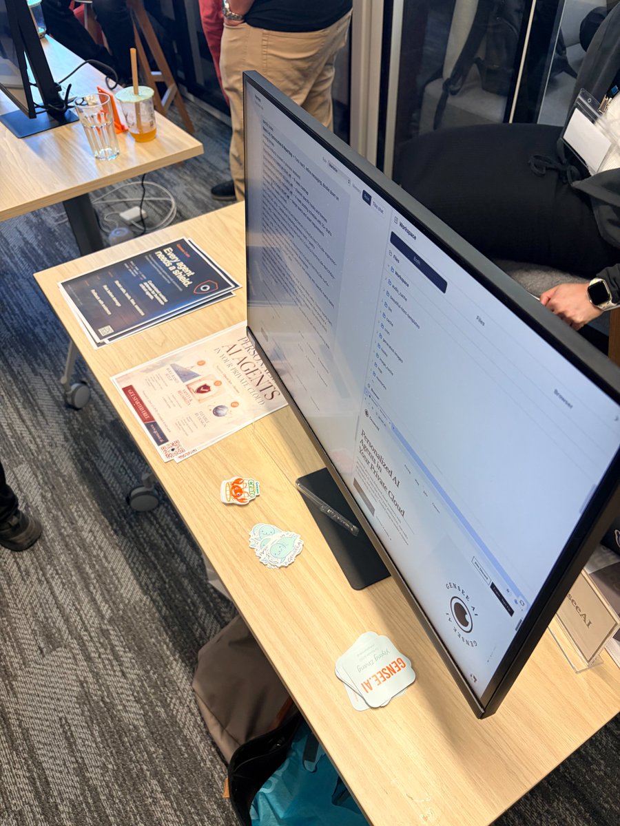 Gensee_AI's tweet photo. So great to meet some GenseeAI users in person at Toronto Tech Week.

We got to hear product feedback face-to-face, met many new friends, and had lots of good conversations about AI agents, real-world use cases, and security.

Exciting to see deep tech AI startups booming. https://t.co/r8VxUkHAzZ