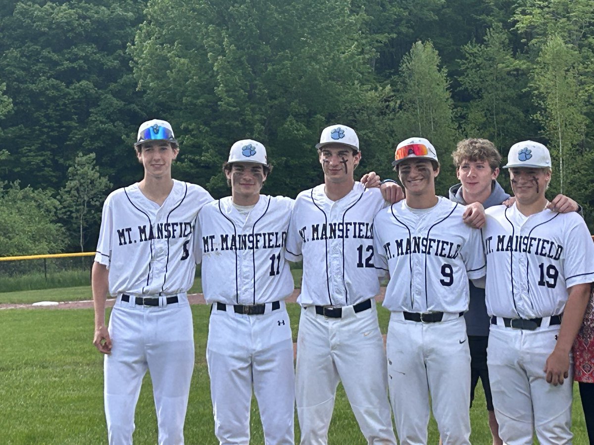cougars_abbott's tweet photo. A big thanks to all of seniors and their families for all they have done for MMU Baseball. https://t.co/xllE5F8LPo