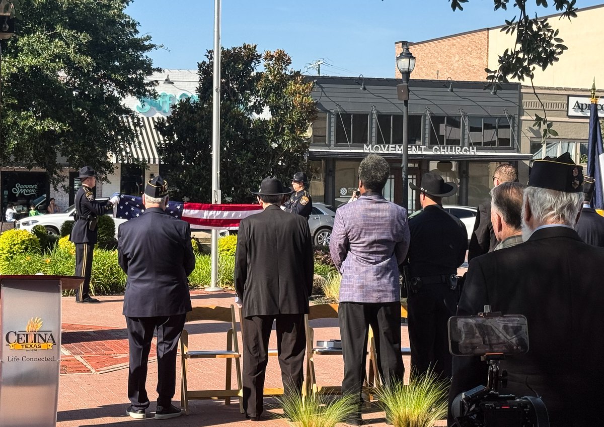 WarriorsSupport's tweet photo. Recently in Celina, TX, MWSF Founder &amp; CEO Lt. General Leroy Sisco was honored for 42 years of dedicated service to our nation and military community. Thank you for your leadership, sacrifice, and lasting impact on America’s heroes.

#MWSF #Veterans https://t.co/RsTEtV0Ds2
