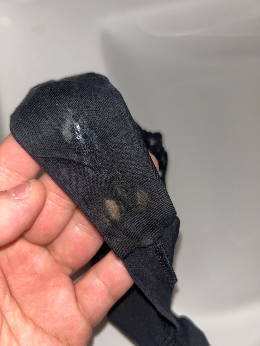 bayerich34's tweet photo. Very dirty pantie 🤤💩 https://t.co/nK8OuitzSq