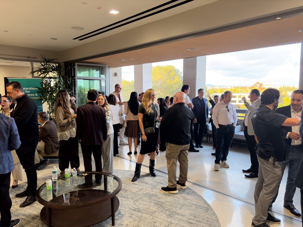TijuanaEDC's tweet photo. Tijuana EDC, Procopio, and ITJ hosted "Challenging the Status Quo" in Del Mar. Regional leaders discussed AI, trade, and manufacturing resilience to strengthen the #CaliBaja binational corridor. 🇺🇸🇲🇽 #TijuanaEDC #EconomicDevelopment https://t.co/UxerDZRsTB