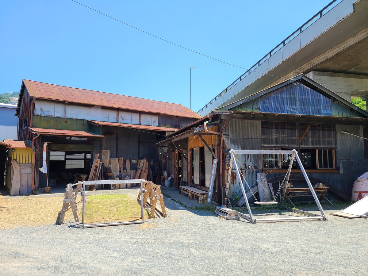 spram_takeuchi's tweet photo. 中小企業診断士の竹内幸次です。今日は東京都墨田区のサービス業のコンサルティング、東京都世田谷区のサービス業のコンサルティングをします。

今日は視察レポート／ツリーウッドコーヒーについてです。

https://t.co/JqMfN8P975 https://t.co/wFeVr0SuoO