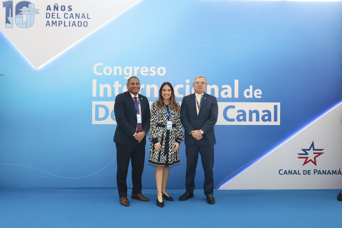 FGC_panama's tweet photo. El fiscal general de cuentas, Jaime Barroso Pinto, junto a la secretaria general, Yamileth Atencio Cedeño y el asesor legal, Ronny Ramos, participaron de la inauguración del “Congreso Internacional de Derecho del Canal”.

#FGC https://t.co/XPJrObjvLr