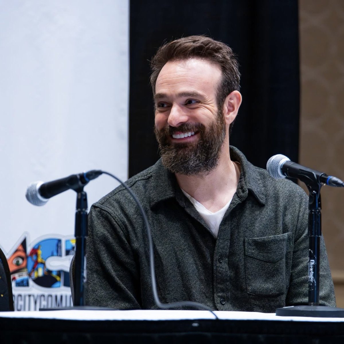 thinkerCoxx's tweet photo. Charlie at Motor City Comic Con 💕 https://t.co/YmAFk6axmt
