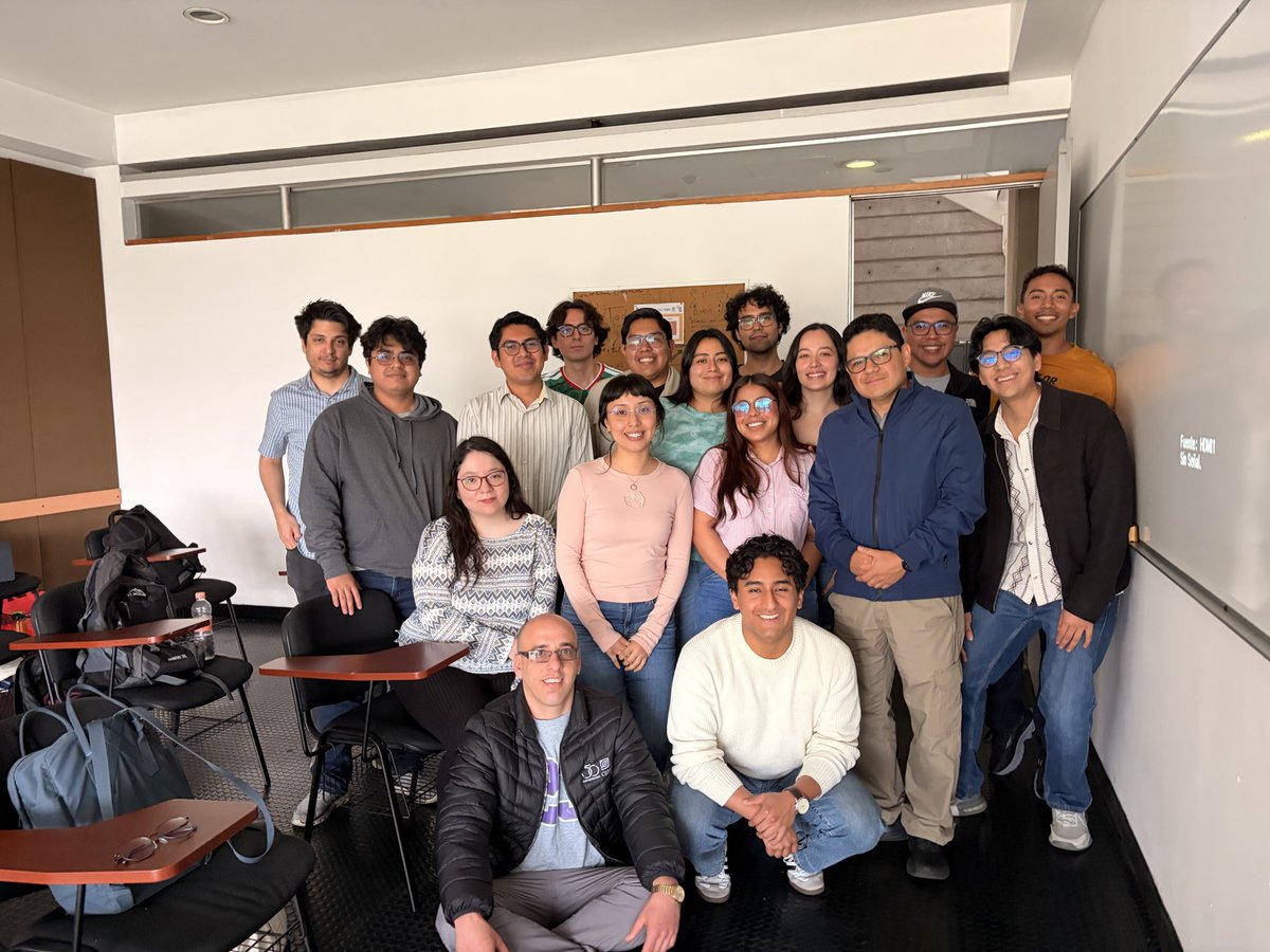 fcabrerahz's tweet photo. Cierre de semestre en la materia de Econometría de la ME de @CIDE_MX 

Un gustazo haber compartido tantas horas de enseñanza y, espero, aprendizaje con este excelente grupo de alumnxs. 

Las risas no faltaron. https://t.co/uBowqH4X6t
