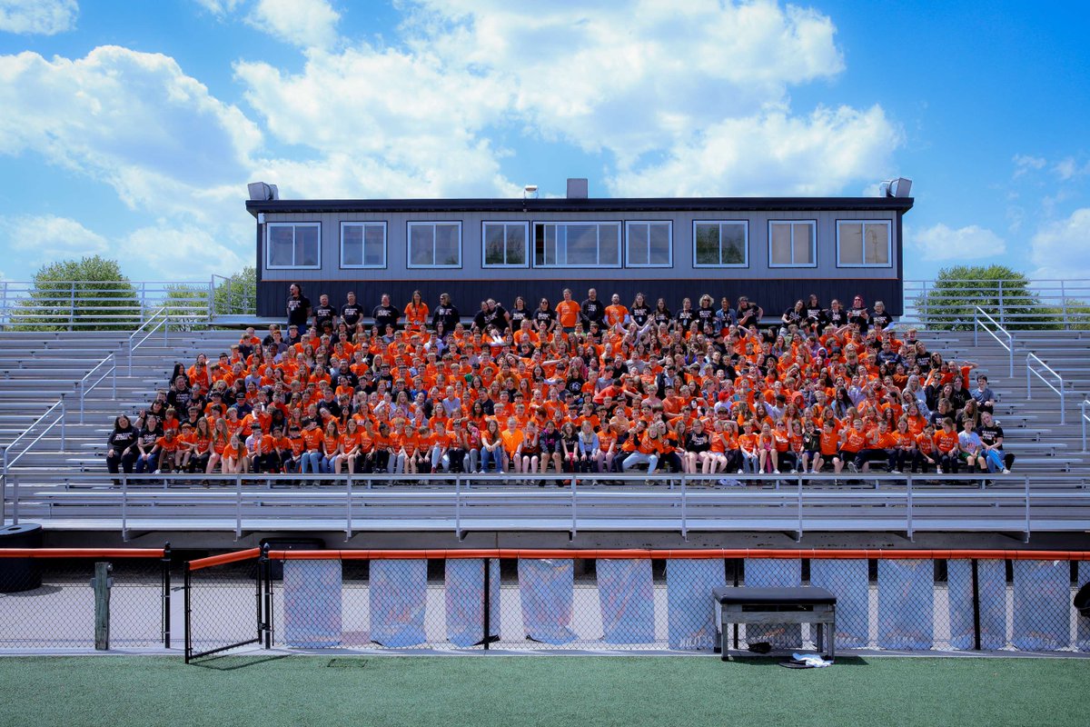 wdccsd's tweet photo. What a great way to wrap up the 2025-26 school year! 🌟

Today included bubbles, picnics, our 4th grade memory walk, and celebrating our 8th grade students at promotion. Thank you to our students, staff, families, and community for a wonderful year! https://t.co/PjqOtIjwhb