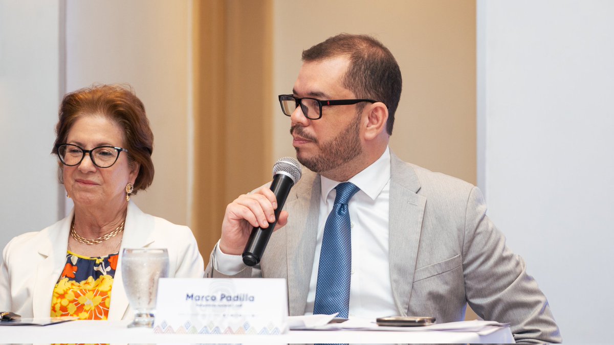 RAP_HN's tweet photo. El RAP formó parte de la conferencia de prensa oficial del Foro Internacional de Emisores de los Mercados de Valores de las Américas (FIMVA 2026). Con la representación del Ingeniero Marco Padilla, Subgerente del RAP, acompañamos el lanzamiento de este magno evento que reunirá a los principales actores financieros, inversionistas y bolsas de valores de la región.

Honduras está lista para recibir a los líderes financieros de las Américas.
​📍 San Pedro Sula
🗓️ 25 y 26 de junio

​#FIMVA2026 #RAP #MercadoDeValores #Honduras