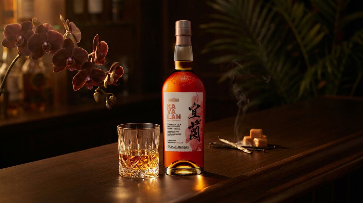 sakehouko's tweet photo. 🥃【TWSC 2025 最高金賞受賞】
台湾が誇るプレミアムウイスキー！

「カバラン宜蘭（イーラン）」予約受付中✨

3種の樽が生み出す、バニラ、フローラル、キャラメルの複雑なハーモニー。
エレガントで軽やかな味わいは特別な夜にぴったり🌙

700ml/43度 13,200円
世界が認めた台湾の傑作をぜひ🎁

▶商品はこちら→ https://t.co/3SdMJomMXe

#カバラン #台湾ウイスキー #シングルモルト