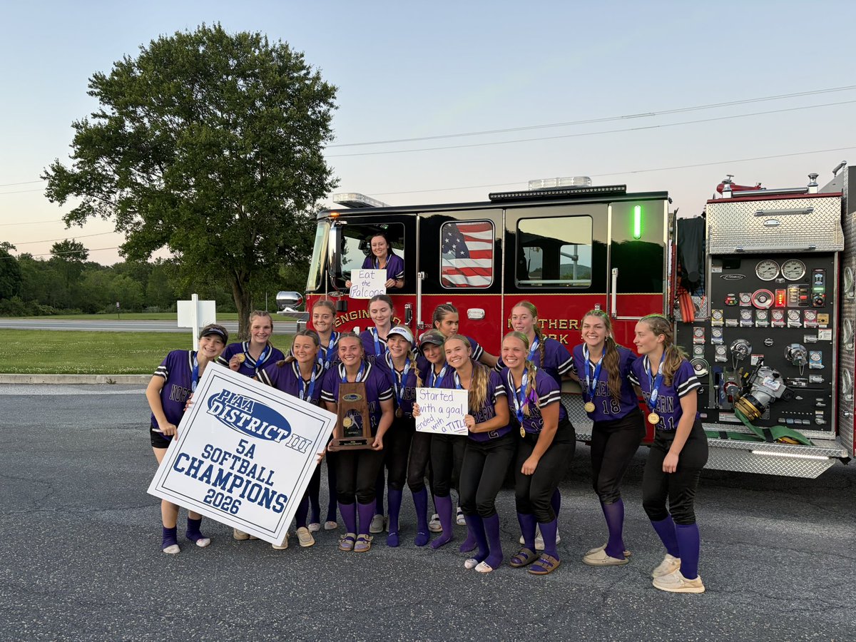 NHSpbears's tweet photo. Northern nation came out tonight welcome our PIAA District III 5A champions back to campus!! https://t.co/9NJVIAjv1P