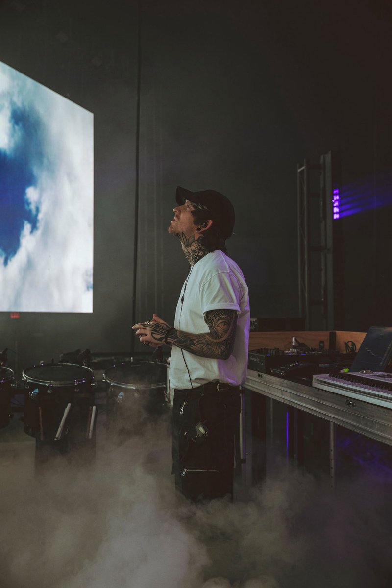 SaidTheSky's tweet photo. been on cloud 9 this whole damn tour. i can’t believe there are only 4 shows left 🥹 HOMETOWN SHOW THIS WEEK c u tmrw Denver 💙 https://t.co/G4liPvS19v