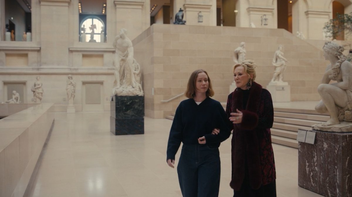 avadanielsbf's tweet photo. deborah buying out the louvre so that ava and her could have a date. romance is real https://t.co/Sm3B7dP2R0