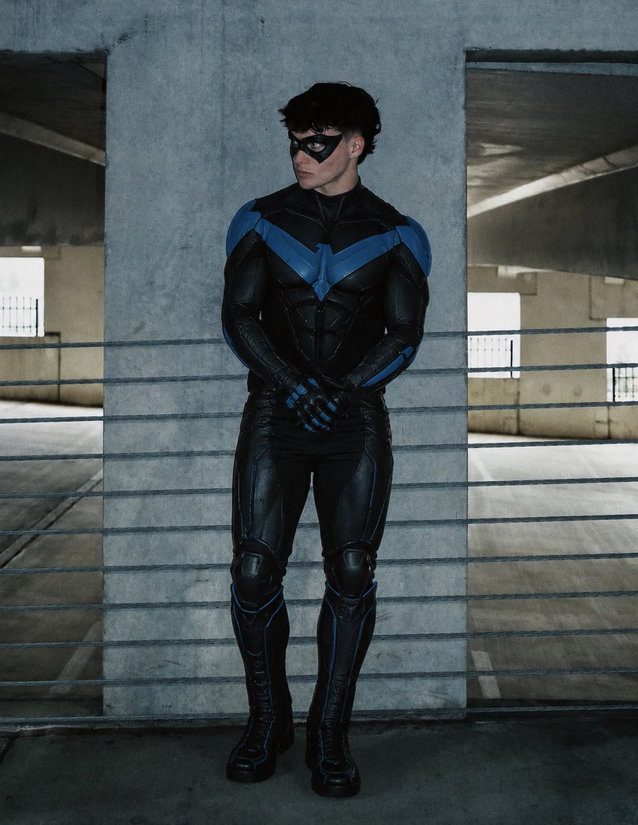 NightwiingXXX's tweet photo. ~ 𝔻𝕚𝕔𝕜 𝔾𝕣𝕒𝕪𝕤𝕠𝕟 { ɴɪɢʜᴛᴡɪɴɢ 🦇}  
——— ꜱᴜᴍɪꜱᴏ || ʙᴅꜱᴍ || ɢᴀʏ || ᴋɪɴᴋʏ 
——— ᴇʟ ʜᴇ́ʀᴏᴇ ᴅᴇ ʟᴀꜱ ᴀᴄʀᴏʙᴀᴄɪᴀꜱ 👣
……………………………………………………………… https://t.co/54N2reEPlI