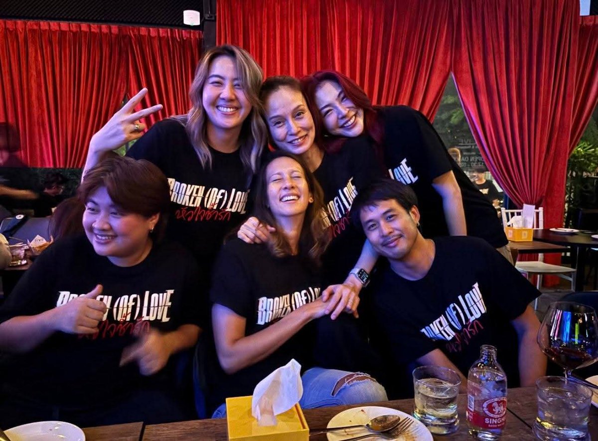 IragaMargilyn's tweet photo. BROKEN OF LOVE GANG 

faye • @atomprys 
IG • yarinda, @oumbunpattananon 

#FayePeraya 
#FayeMalisorn 
#PerayaMalisorn. https://t.co/mwO4EYdsNM