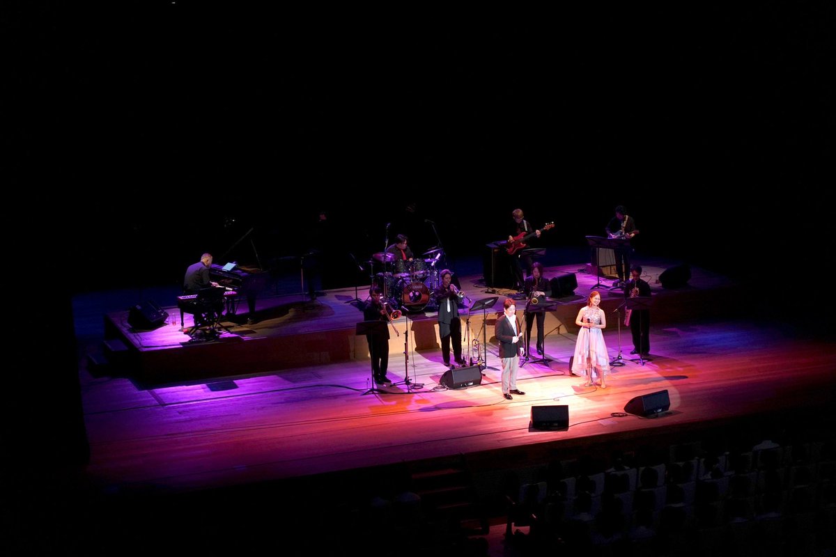 Junya_1983ngsk's tweet photo. 岡山県立倉敷青陵高等学校 音楽鑑賞会
Lowland Jazz そして 木内栞ちゃんと一緒に演奏してきました。

嬉しい感想を沢山いただき感無量です。
またみんなと飛び跳ねたいなあ。
倉敷ロス…！次は吹奏楽部の皆さんとコラボ出来たら楽しそう。

青陵高校のブログにも掲載していただきました⭐️

https://t.co/OVxz3Bb9zy