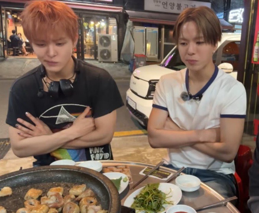 theplanet_yolo's tweet photo. จะเอาไงกับค่ายควายๆนี่ดีวะ คิดหนัก https://t.co/EN0pc2HT9x