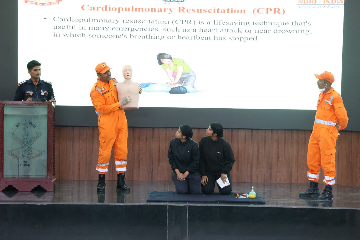 05NDRF's tweet photo. 🚨 @05BnNDRF
🎓 CAPACITY BUILDING PROGRAMME
📍 Conducted at Aundh Military Station, Rakshak Chowk, Pimpri-Chinchwad, Distt. Pune, Maharashtra
👨‍🚒 NDRF personnel conducted a Capacity Building Programme for NCC students of 02 Maharashtra Girls Bn NCC. The session focused on disaster preparedness, emergency response techniques, safety awareness, and coordinated action during emergencies. A total of 421 students and staff members participated in the programme.