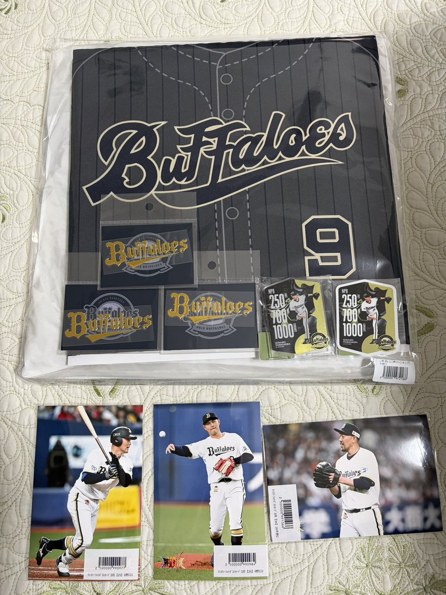 nabe_san2's tweet photo. 受注限定グッズ届きました。
今年はほんと平野さんと野口君ばっかり https://t.co/etiZ0pNlTO