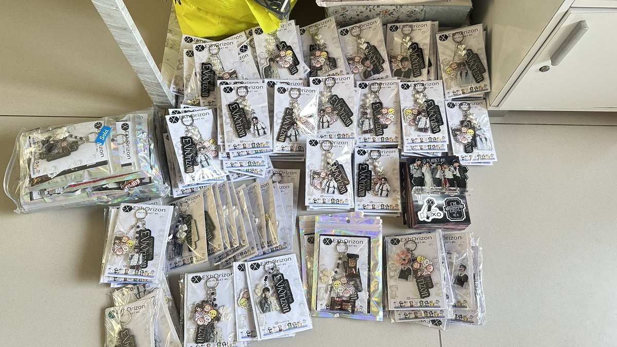 Tipooong's tweet photo. real 200 freebies yaaa, no hoaxxx yaaaa 🫶🏻 see you yaa teman di day 2 🫶🏻🫶🏻❤️‍🔥

yang masihh mau trade di fx sudirman only  langsung DM aku yaaa 🫶🏻 https://t.co/GWcxbx0lG1