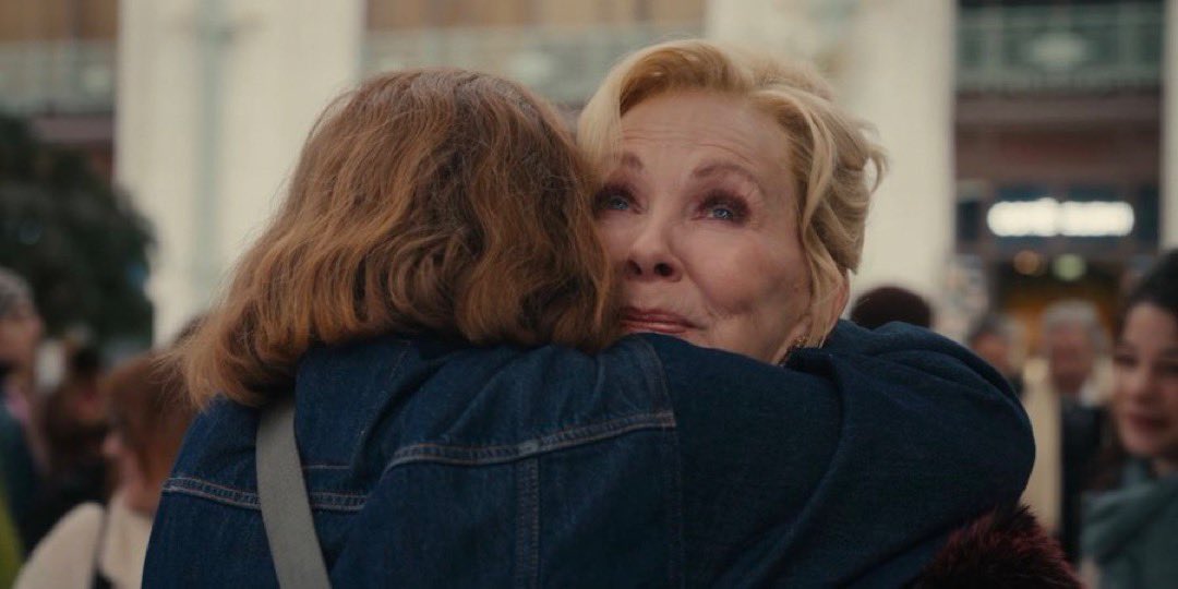 bigllittlelies's tweet photo. “you saved her life once it makes sense you’d do it again” IM CRYING MY EYES OUT OH MY GOD HAPPY DAYS ARE HERE AGAIN😭😭😭😭😭😭😭😭😭😭😭😭😭😭😭😭😭😭 HACKS I WILL LOVE YOU FOREVER #hacks https://t.co/gsZIpvic4Z