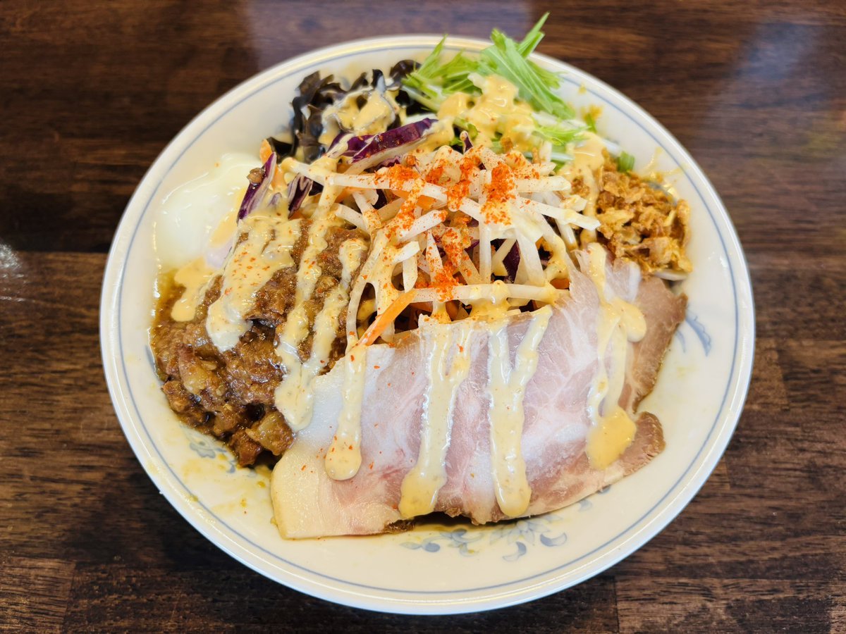 miso_bones's tweet photo. おはようございます

本日5/29(金)も通常営業です
ランチ    11:00-14:30
ディナー17:00-21:00

圧倒的冷やし日和☀️
本店、味噌ともに冷やしまぜそばスタートしてます❄️

お待ちしてます🍥 https://t.co/H394SWXrn4
