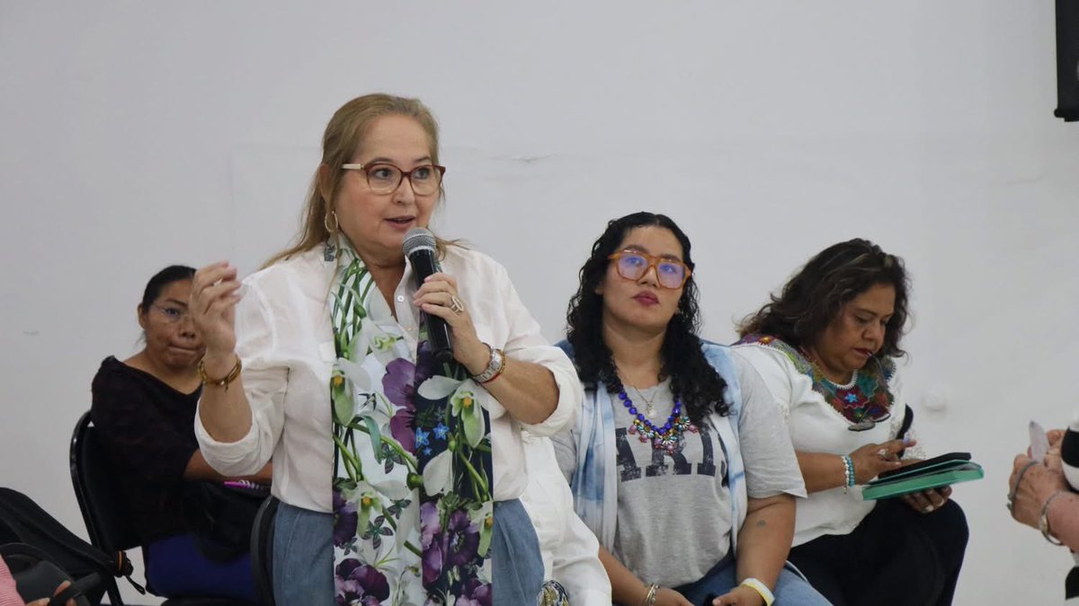 BlancaIslasM's tweet photo. Siempre en modo de aprender, es lo que me mantiene y con el tema de Metaestrategia en campañas de polarización  con la Mtra @GiselaRubach interesante prospectiva para el 2027. https://t.co/jCI7qjHc3L