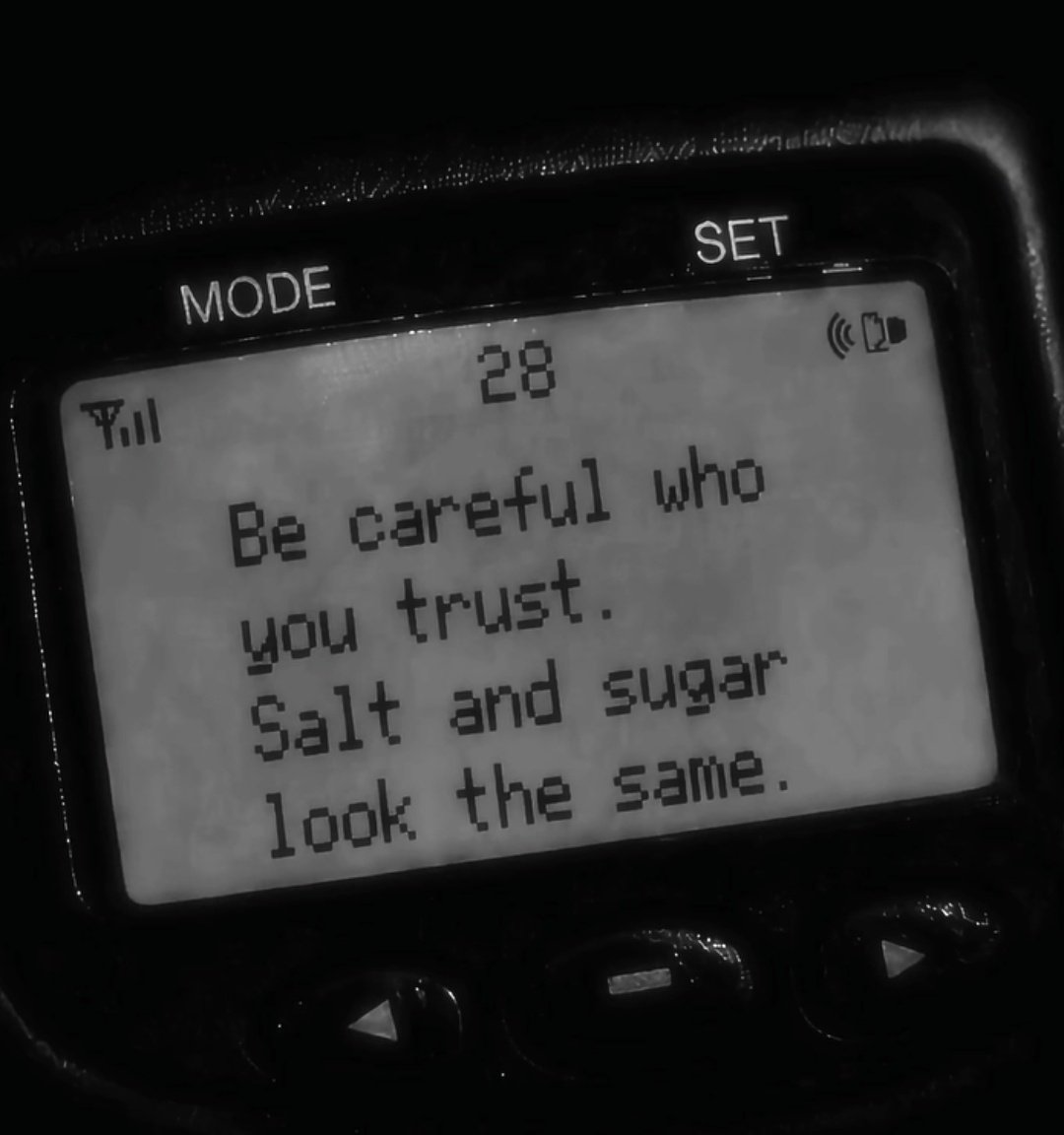 Mini Archillect tweet media