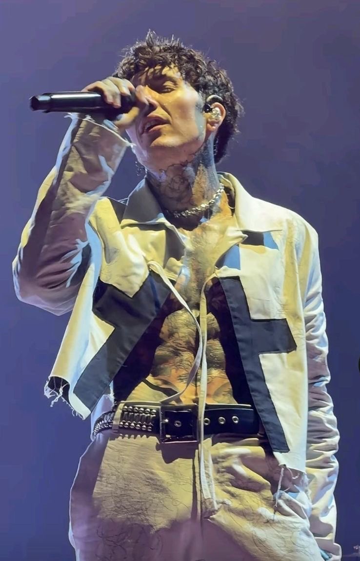 ANTIVISTSLAYER's tweet photo. him https://t.co/hoQRs6jAbu
