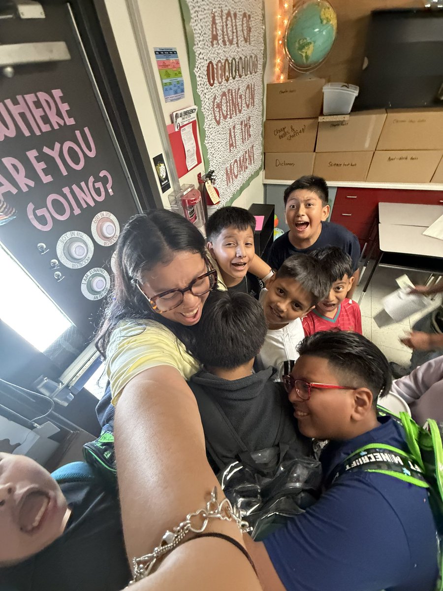 msvasquez23's tweet photo. and that’s a wrap to year #3! most challenging but BEST one yet! 🥹💓🫂 #gsotp https://t.co/e5TxU7Xuf3