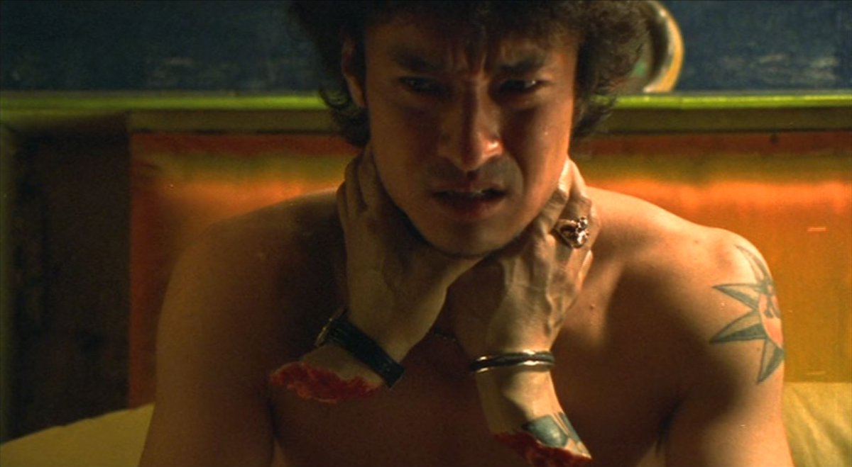 UselessBeyond's tweet photo. Last nights movie was Deadly Outlaw Rekka from 2002. Directed by Takashi Miike.

First time seeing it and Miike just doesn't disappoint (well DOA3 was maybe disappointment).

Brutal action with grdat characters and almost trademark Miike style WTF ending. Loved every minute. https://t.co/Yecq9ikIge