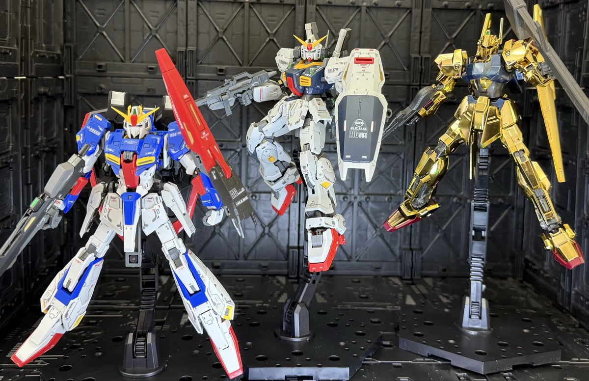 fPCzSC9's tweet photo. 練習21作品目のHG百式😇 グリプス戦役 😇✨✨✨✨✨✨✨
#グリプス戦役
#ガンダム　#ガンプラ
#zガンダム
#百式
#ガンダムベース限定 https://t.co/3DKi7N2Jk4